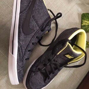 Kid's NIKE Canvas Grey Sneakers - Size 6.5Y